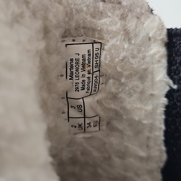 Dr. Martens Black 2976 Leonore Boots Girl's Size 3 - Picture 9 of 16